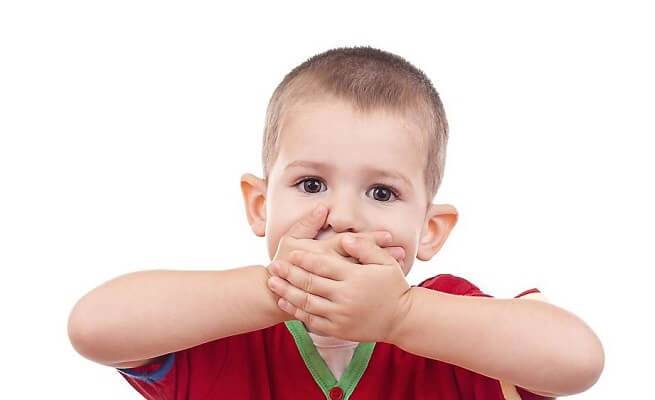 ۷ دلیل اصلی فحش دادن ، حرف زشت زدن و بد زبانی کودکان را بشناسید