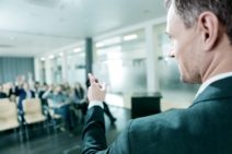 How to be a good and popular leader? popular leader
